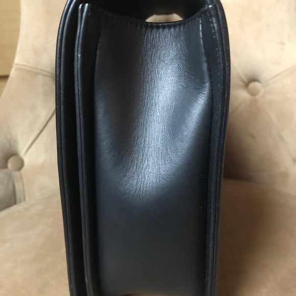 SOLD❌Chanel Classic Quilted Large Le Boy Bag - Picture 3 of 8